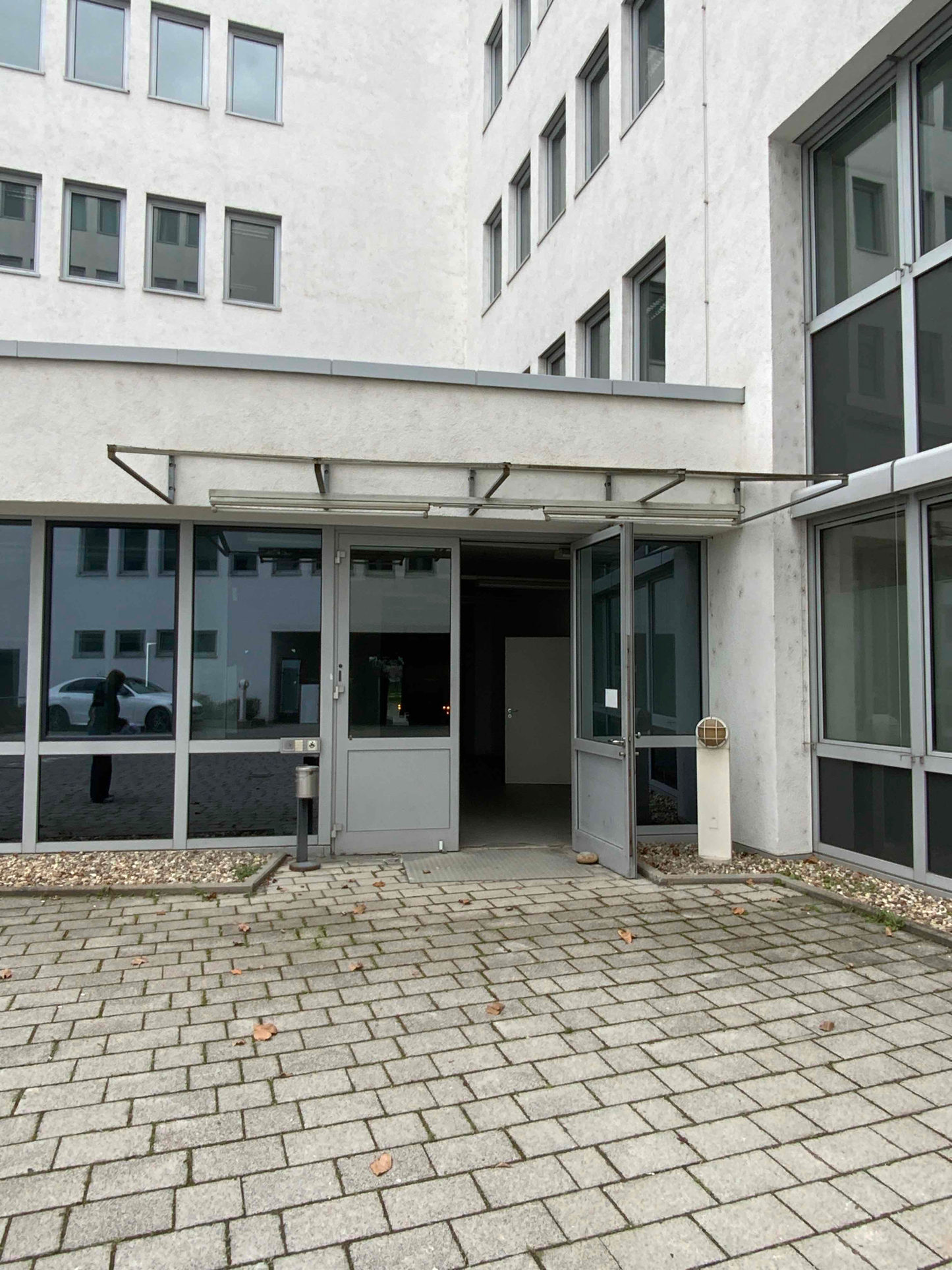 image3