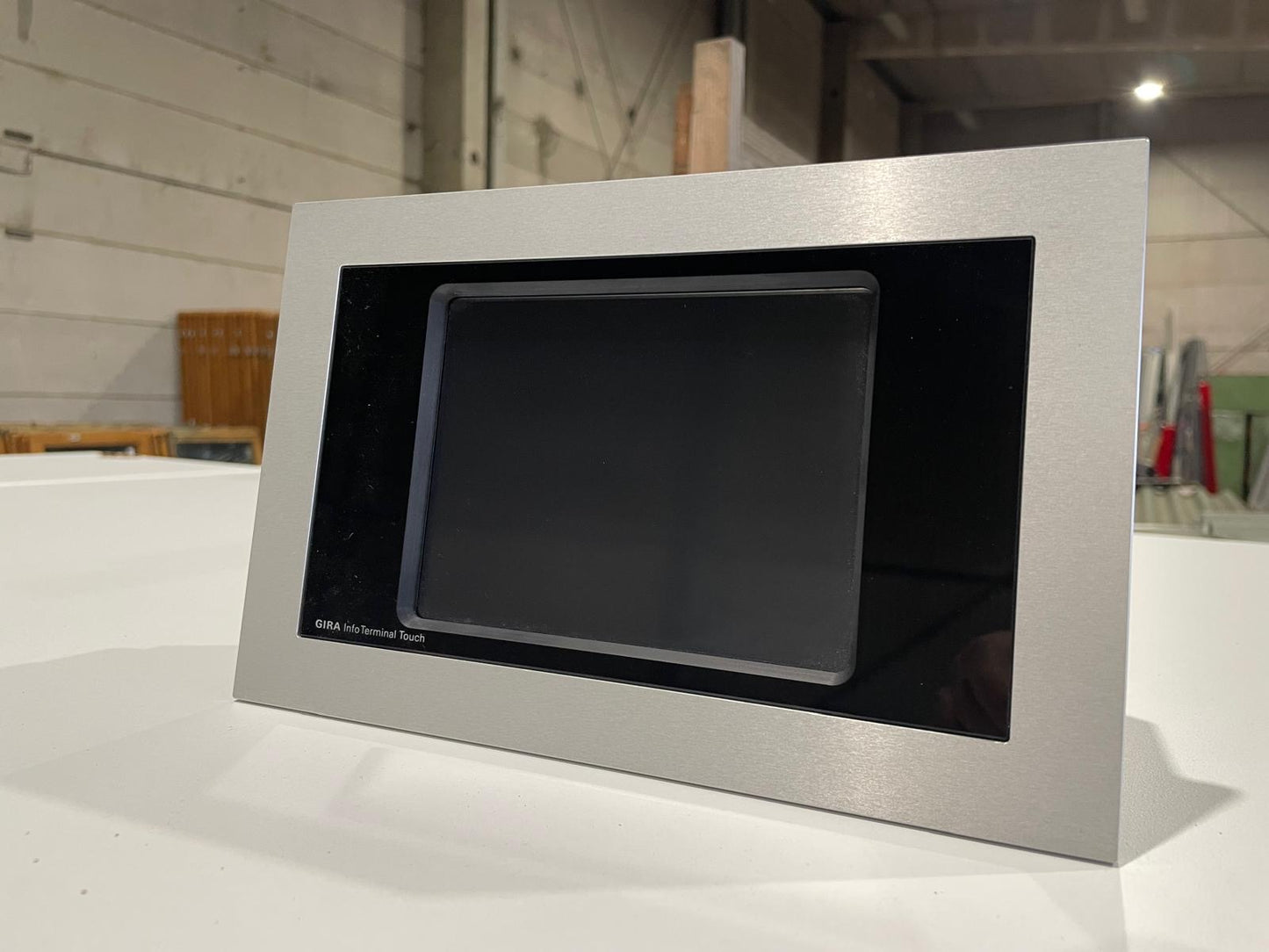 Gira 2072 Infoterminal Touch