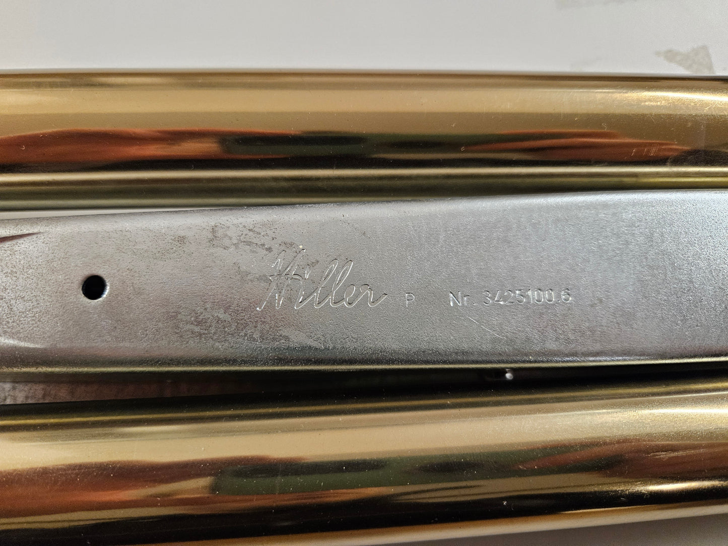 Tisch Hiller Objektmöbel Delta 105 120cmx45cmx74cm