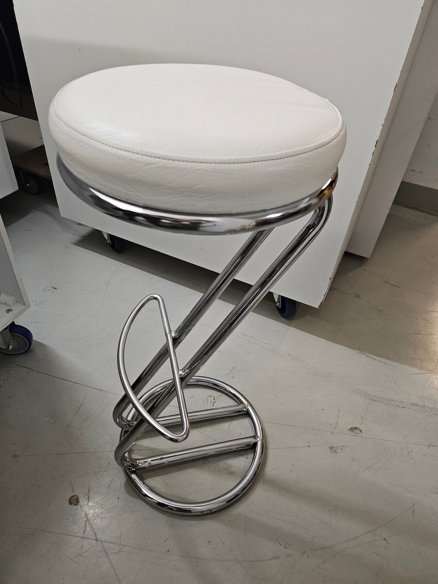 Barhocker weiss