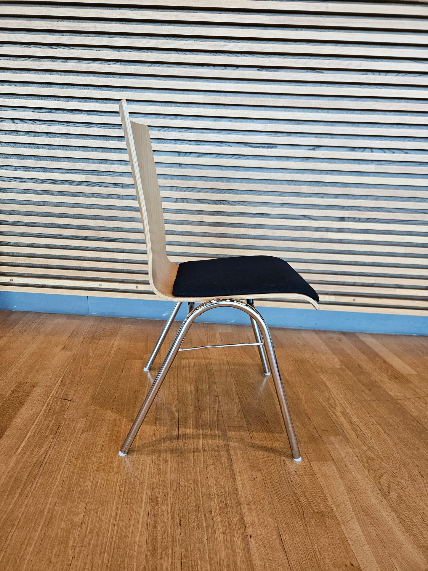 Hiller Objektmöbel Stuhl Atlanta 55