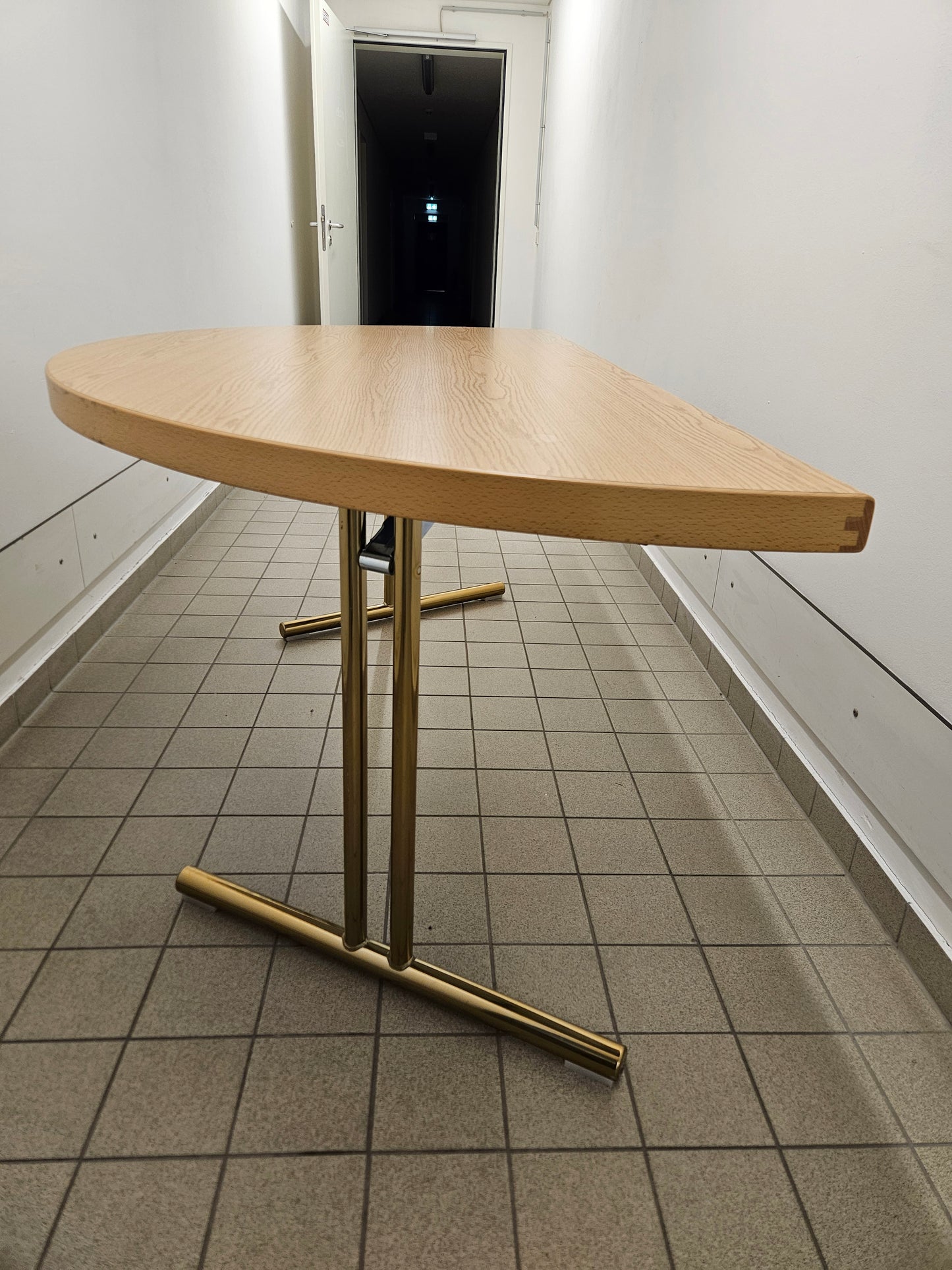 Tisch Halbkreis groß