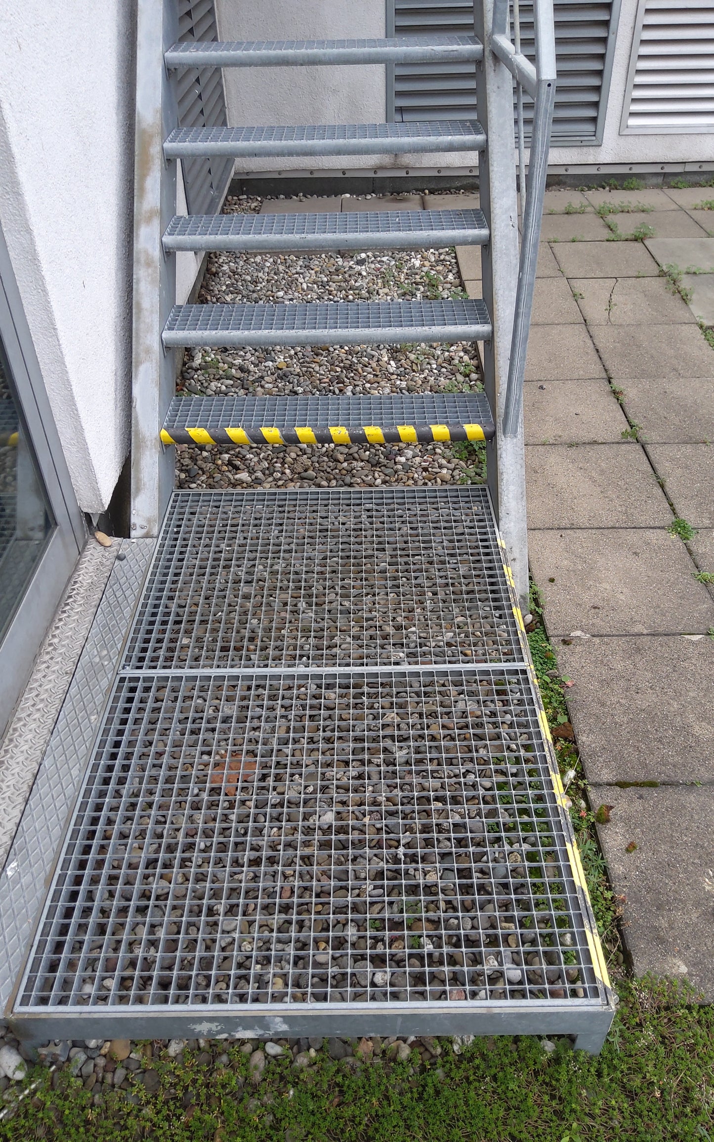Gitterrosttreppe - Stahl 1160x3655x4750