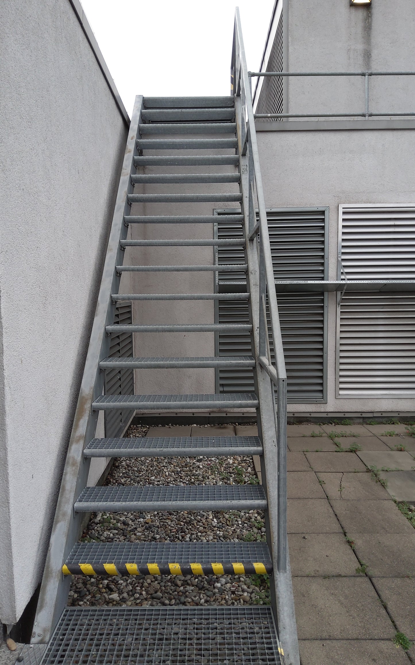 Gitterrosttreppe - Stahl 1160x3655x4750