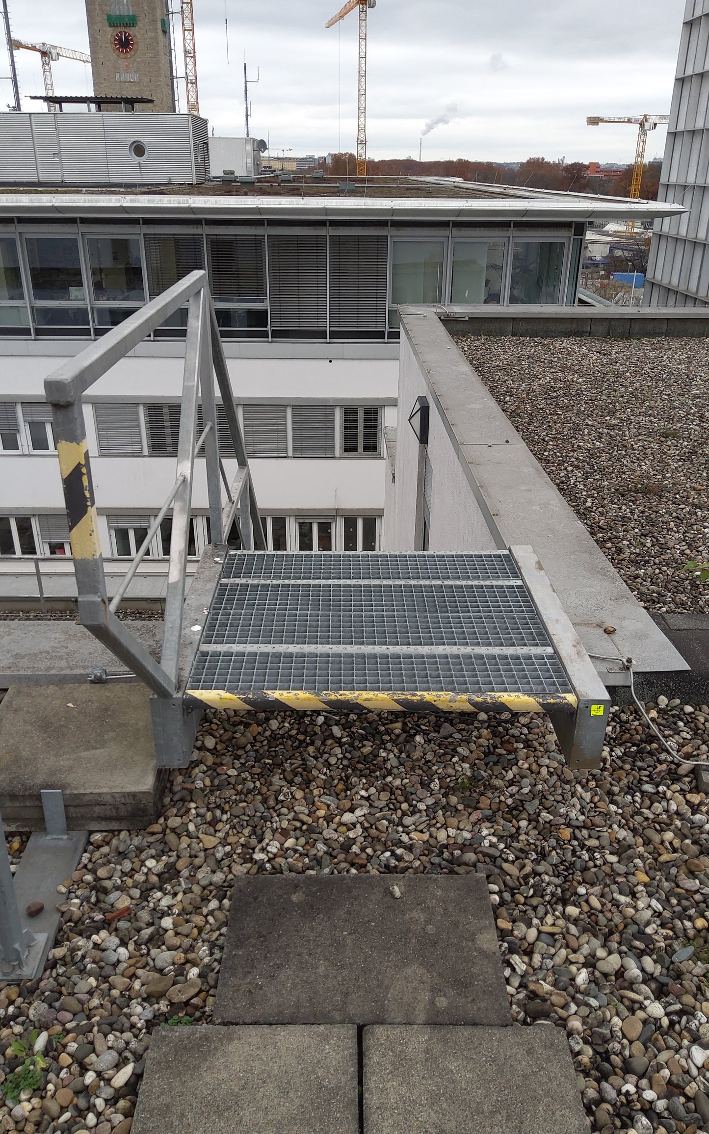 Gitterrosttreppe - Stahl 1160x3655x4750
