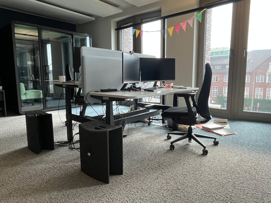 Schreibtisch elektrisch höhenverstellbar, Haworth HiYa Doppel Bench, Maße: B 120-180 cm x H 65-130 cm x T 80 cm