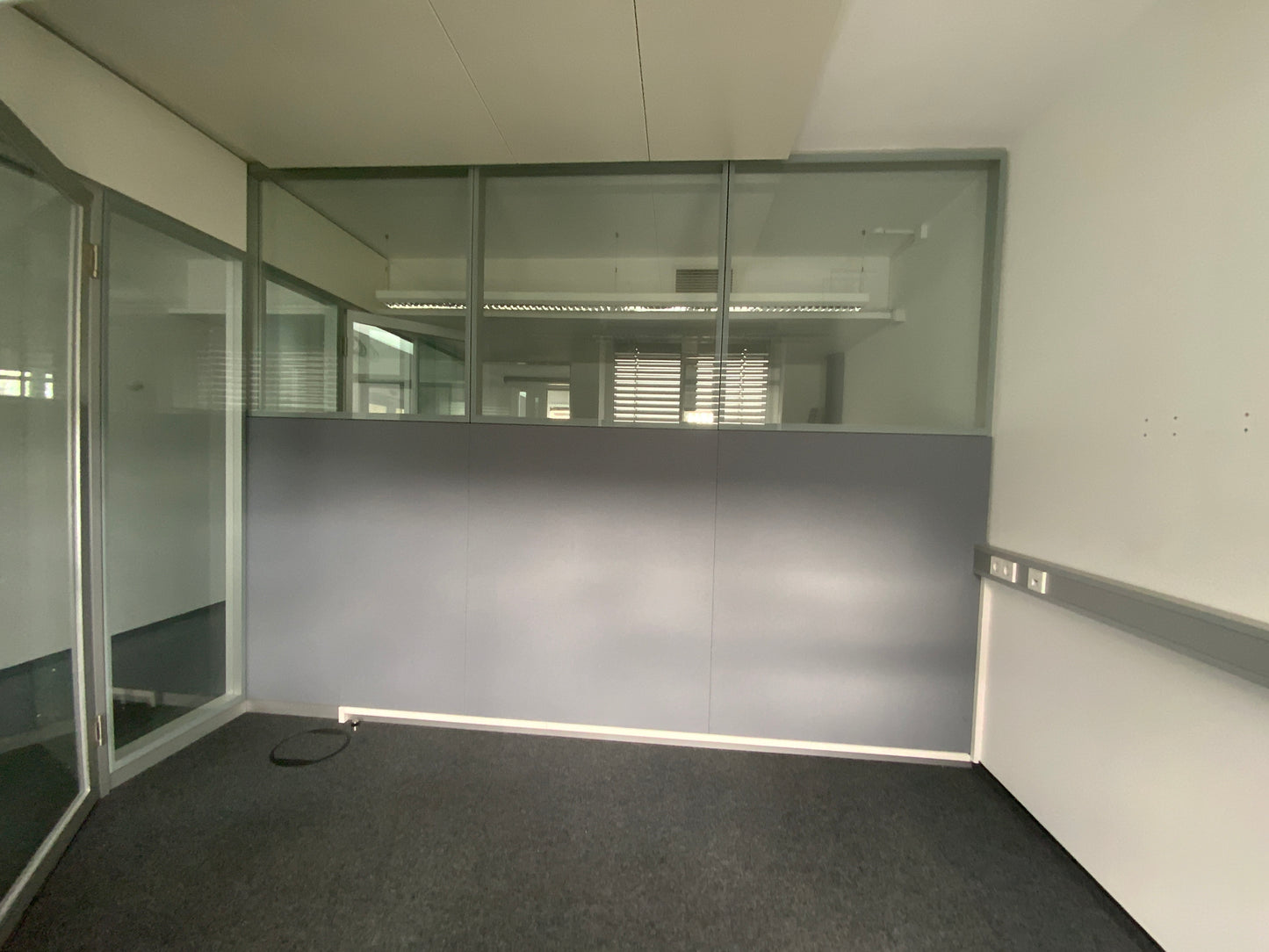 Strähle Systemtrennwand - Aluminium 374x286x10 cm