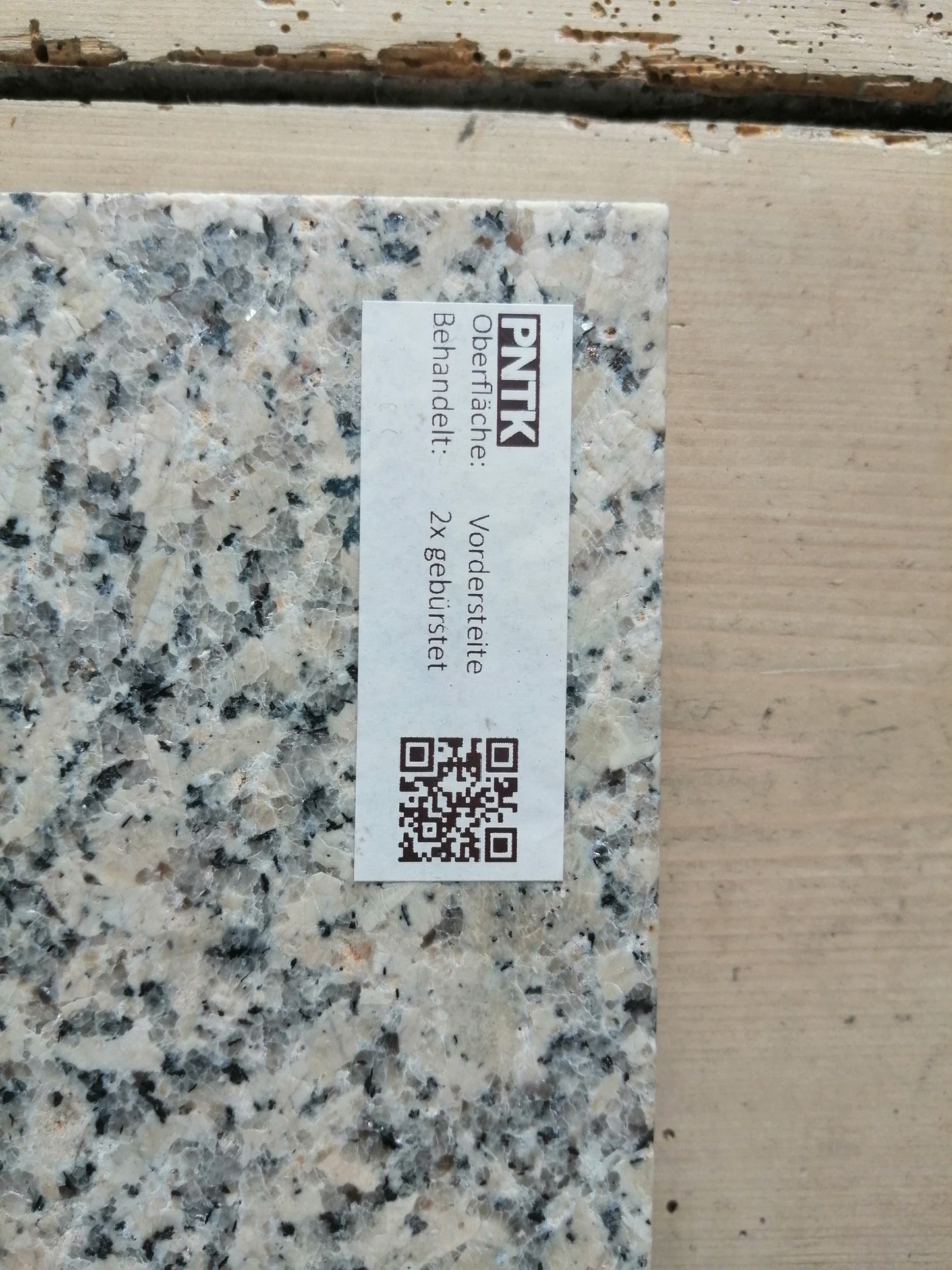 Granitstein Bianco Sardo Fassadenplatten 84 cm Länge