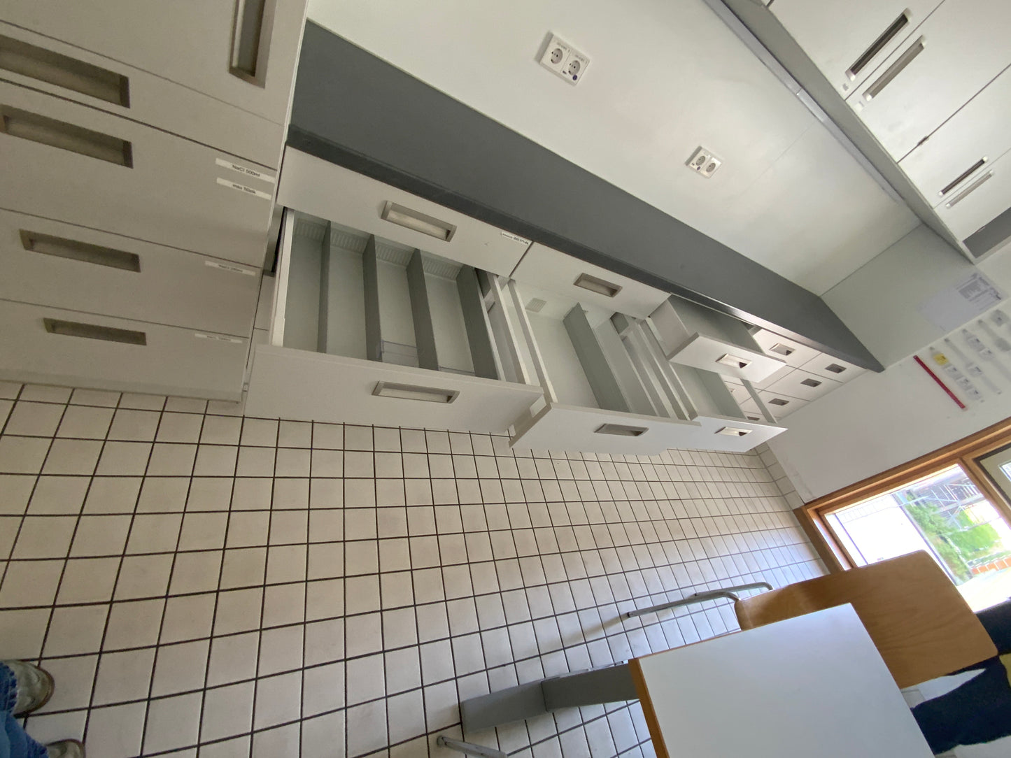 Medizinschrank - Holzwerkstoff 510x210cm