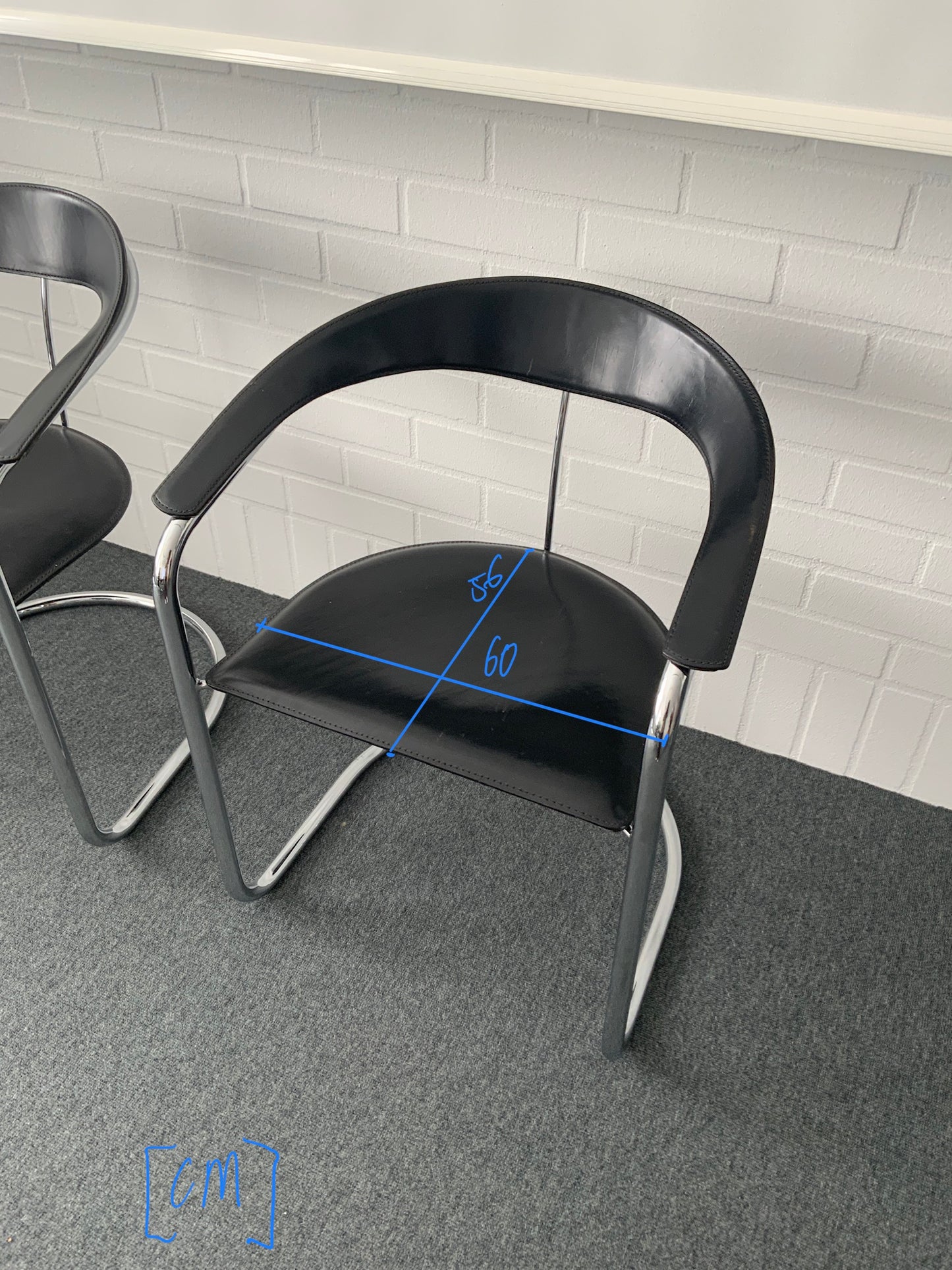 Canasta Freischwinger - Aluminium/Leder