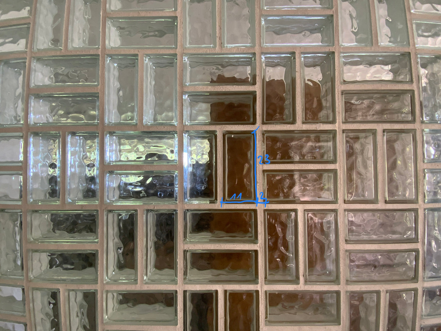 Glasziegelmauerwerk - Glas 24x11.5x8cm ca. 12m2
