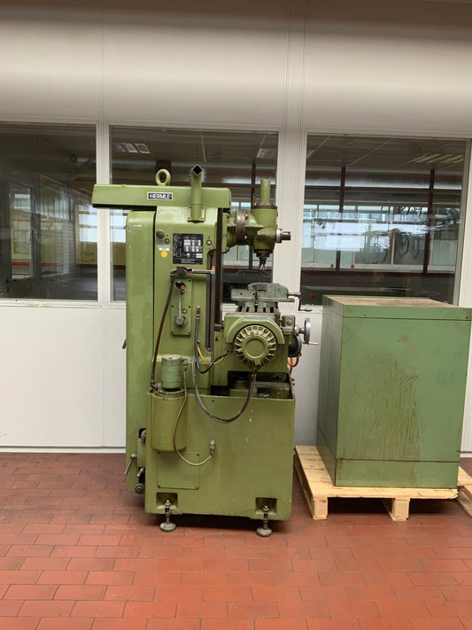 HERMLE 37 Fräsmaschine