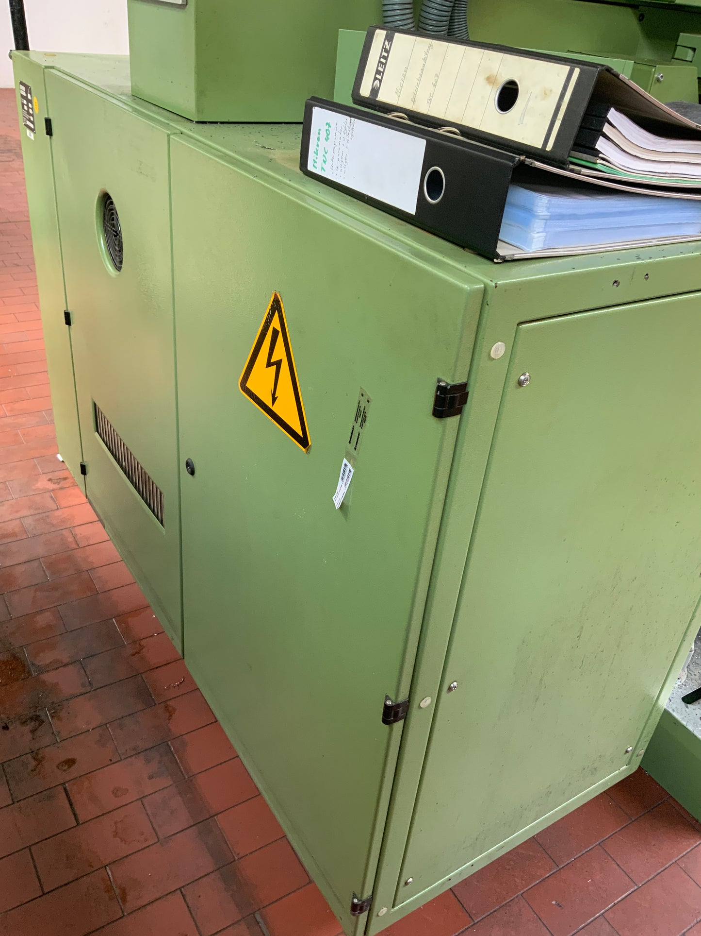Universal MIKRON WF 21 D - Fräs- und Bohrmaschine