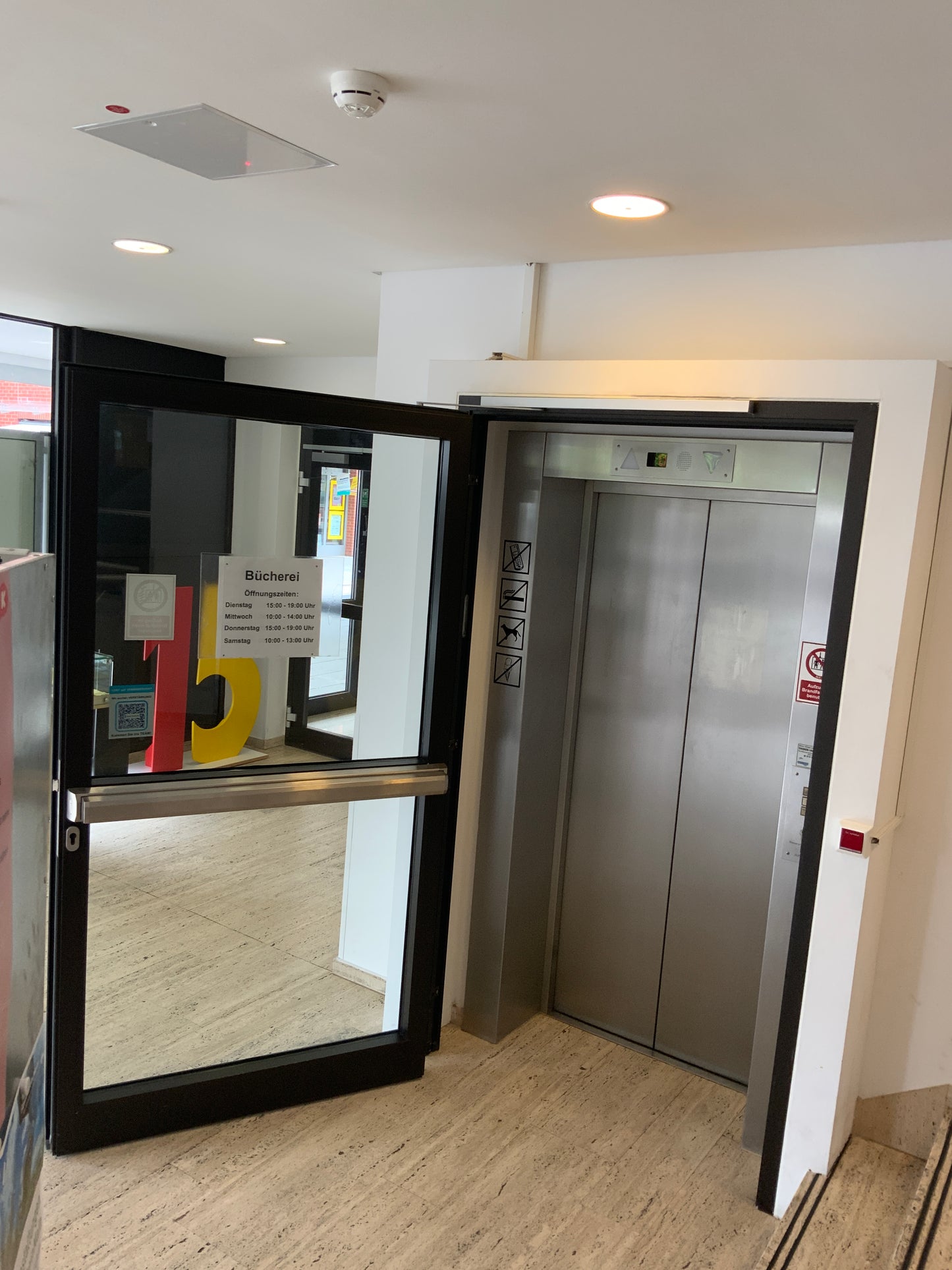 Brandschutztür Glas T30-1-RS-FSA B130 H227 DIN L