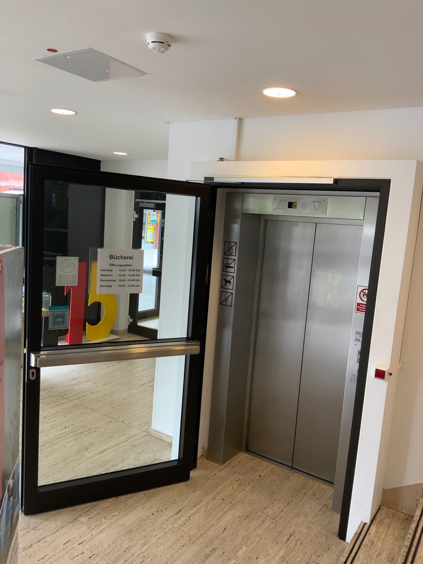 Brandschutztür Glas T30-1-RS-FSA B130 H227 DIN L