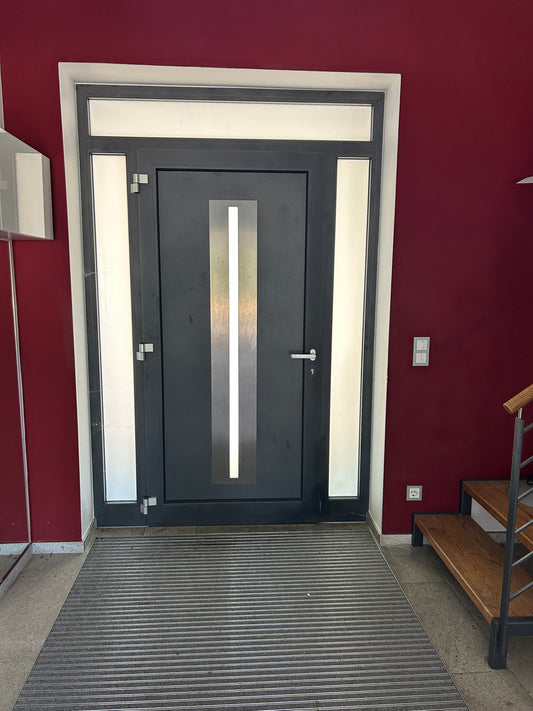 Schueco Aussentür Aluminium mit Verglasung 1664 x 2488 x 85 mm