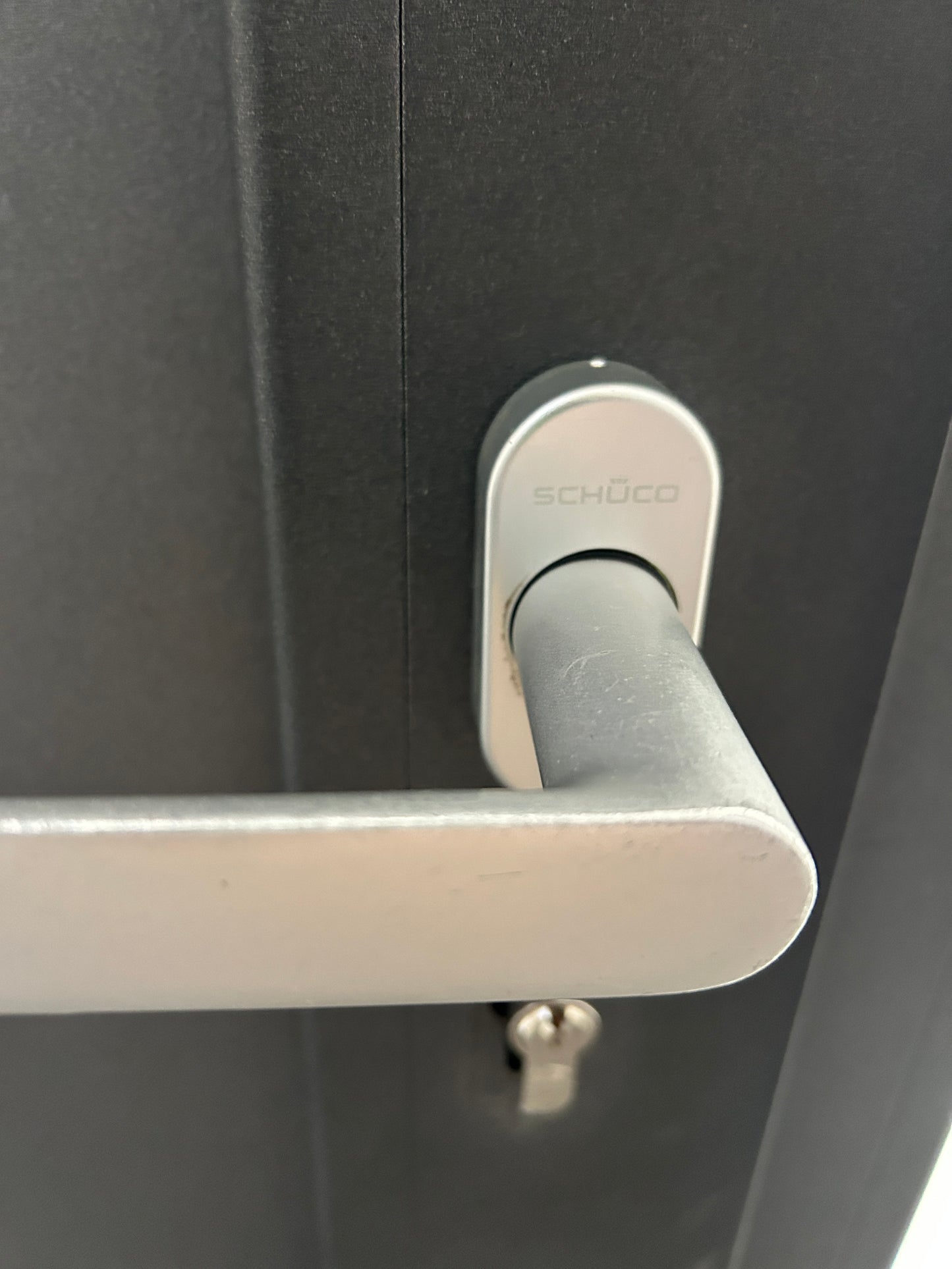 Schueco Aussentür Aluminium mit Verglasung 1664 x 2488 x 85 mm