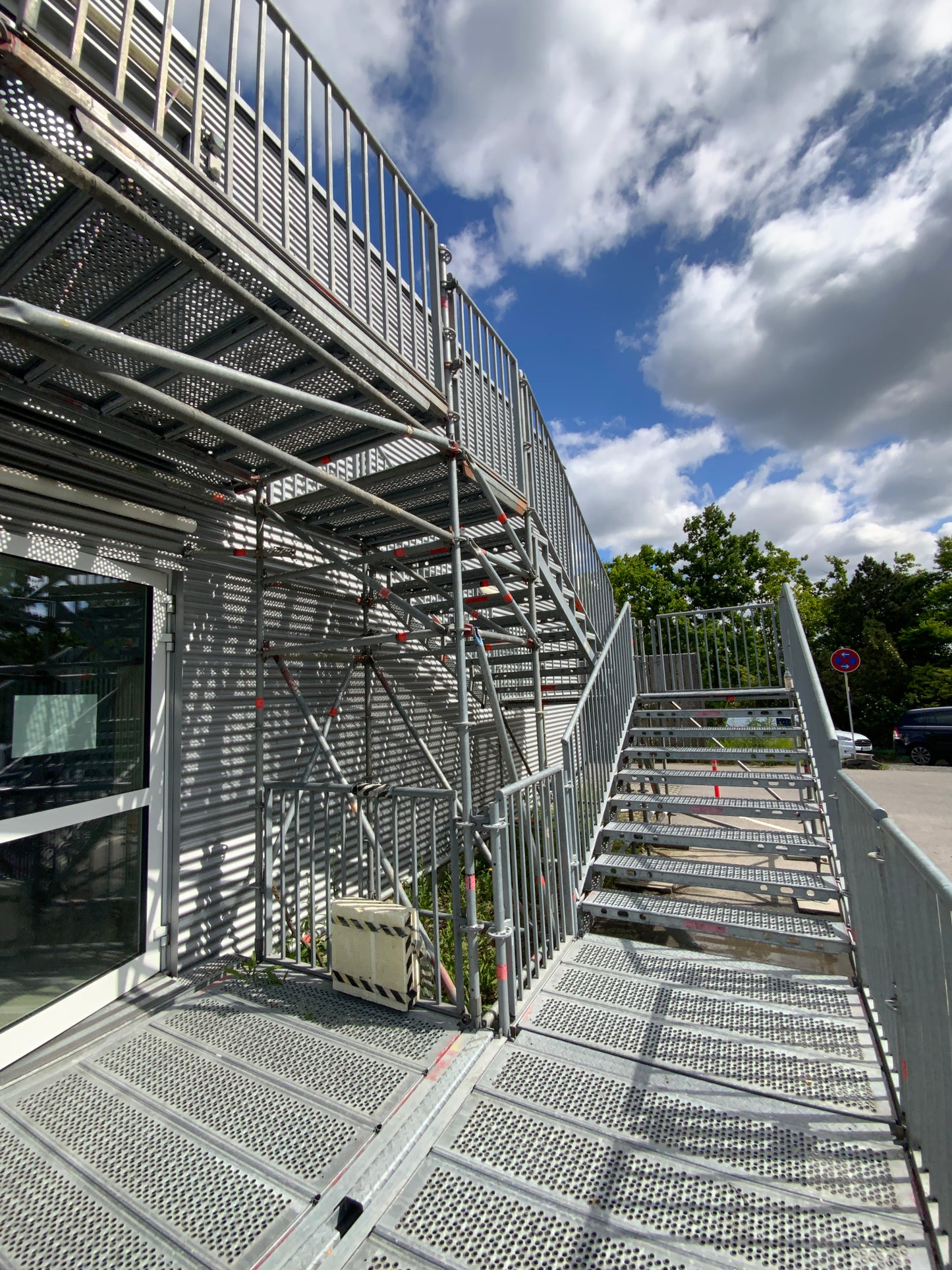 Layher-Allround Gerüst - Stahl 7500x5000x3500mm