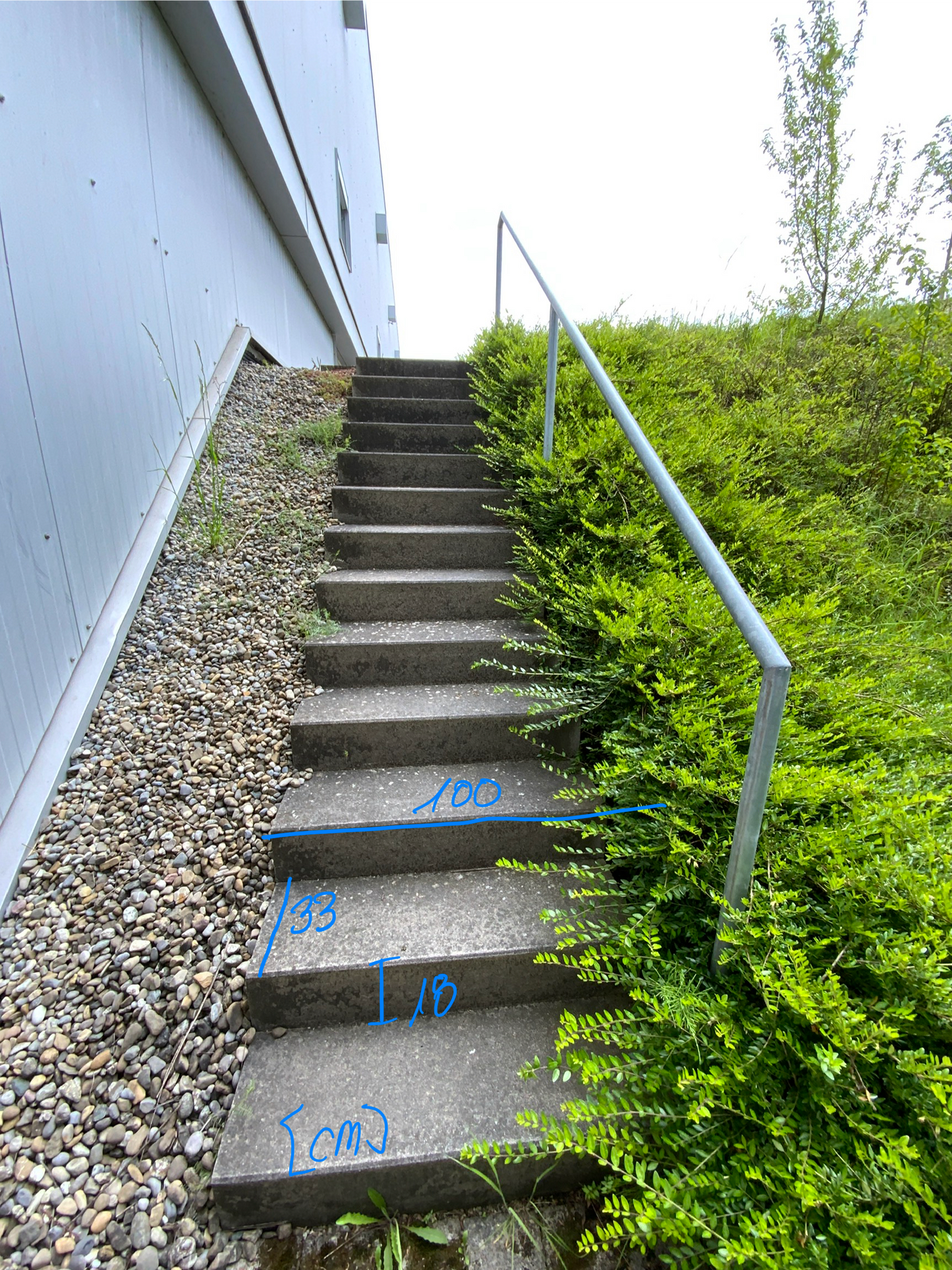 Treppenanlage (Stufen) - außen - Beton - 100x18x33cm
