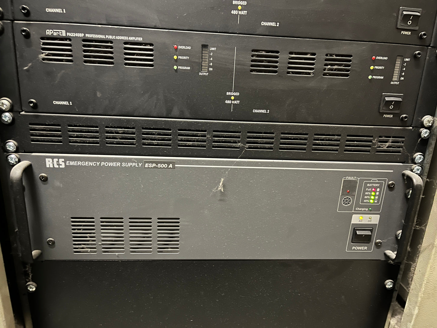 Apart PA2240BP - Professional Public Adress Amplifier