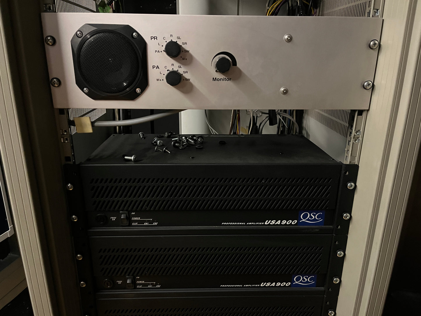 Audio Leistungsverstärker - QSC USA 900
