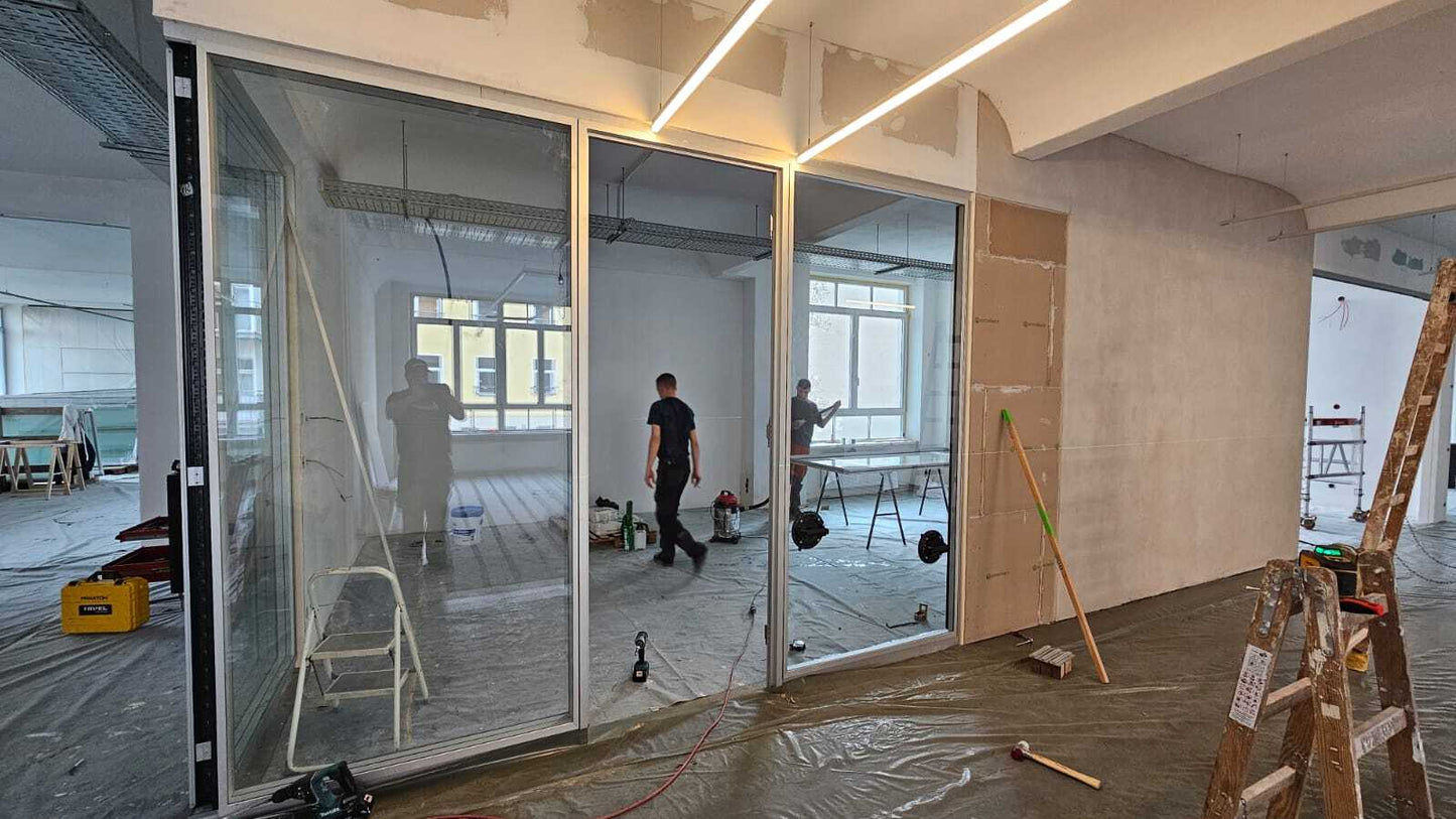 Trennwandsystem Glaselemente Strähle 2000 eloxiert - Einbauhöhe 2,75m