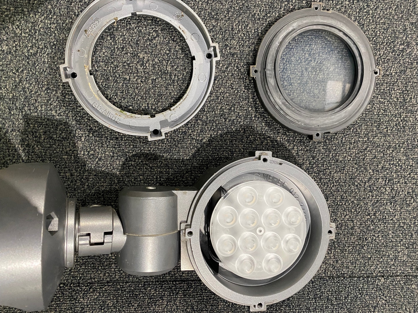 WE-EF Scheinwerfer Symmetrisch FLC131 LED / FLC141 LED (Gebäudestrahler, Fassadenstrahler, Außenleuchte, Flutlicht, Architekturbeleuchtung, Außenstrahler, Spotlight, Flächenstrahler, LED-Außenbeleuchtung, Wandstrahler, Bauwerksbeleuchtung, Lichtprojektor)
