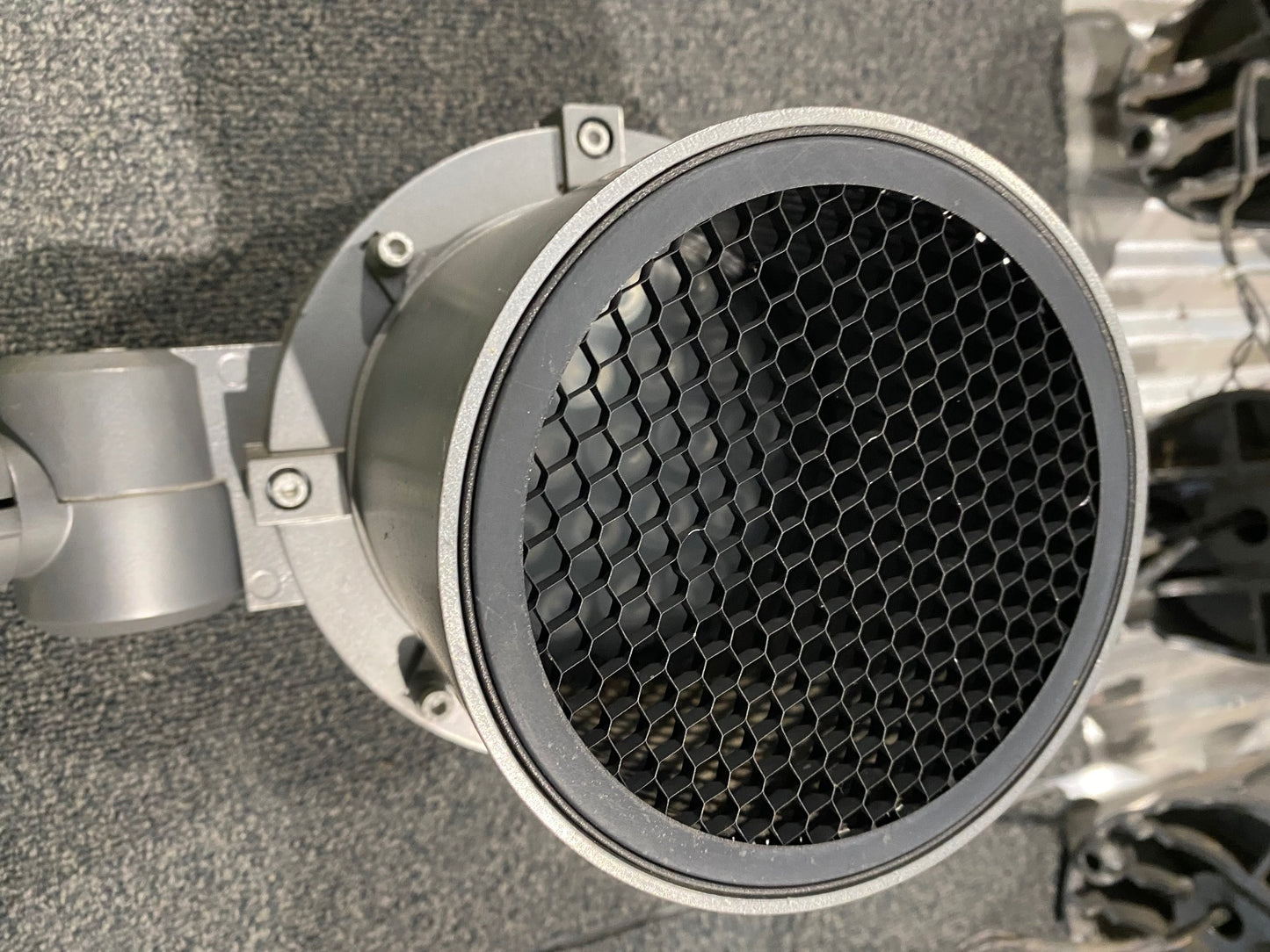 WE-EF Scheinwerfer Symmetrisch FLC131 LED / FLC141 LED (Gebäudestrahler, Fassadenstrahler, Außenleuchte, Flutlicht, Architekturbeleuchtung, Außenstrahler, Spotlight, Flächenstrahler, LED-Außenbeleuchtung, Wandstrahler, Bauwerksbeleuchtung, Lichtprojektor)
