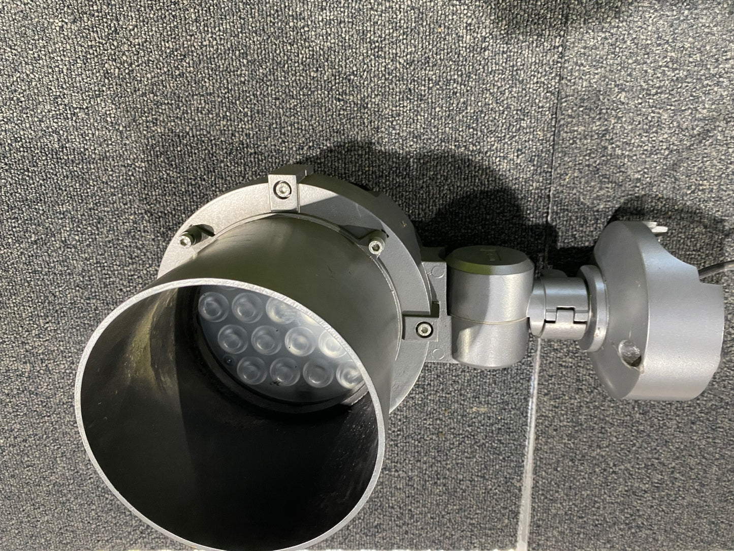 WE-EF Scheinwerfer Symmetrisch FLC131 LED / FLC141 LED (Gebäudestrahler, Fassadenstrahler, Außenleuchte, Flutlicht, Architekturbeleuchtung, Außenstrahler, Spotlight, Flächenstrahler, LED-Außenbeleuchtung, Wandstrahler, Bauwerksbeleuchtung, Lichtprojektor)