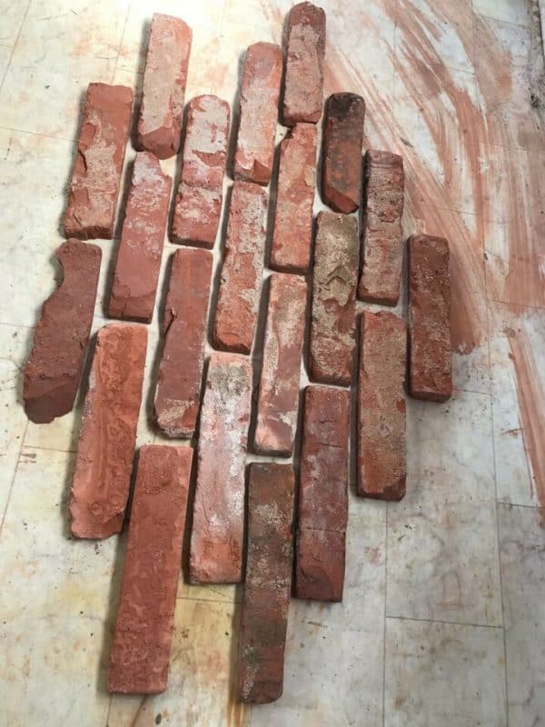 Alte Verblender / Riemchen klassisch rot - Concular - Nachhaltige & zirkuläre Baumaterialien kaufen