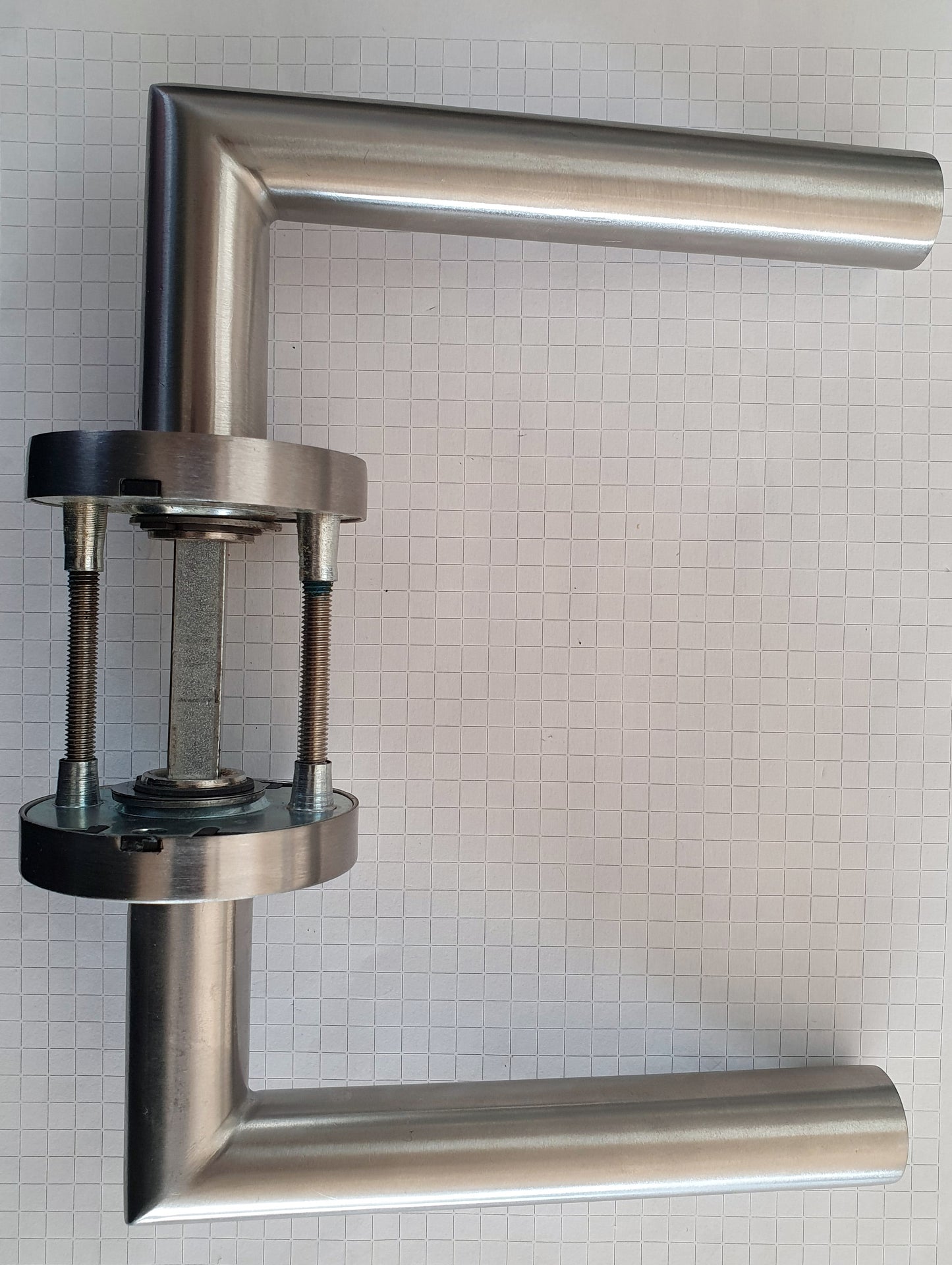 Türbeschlag, innen 131 x 70 mm (Edelstahl, Rundrosette für PZ-Schloß)