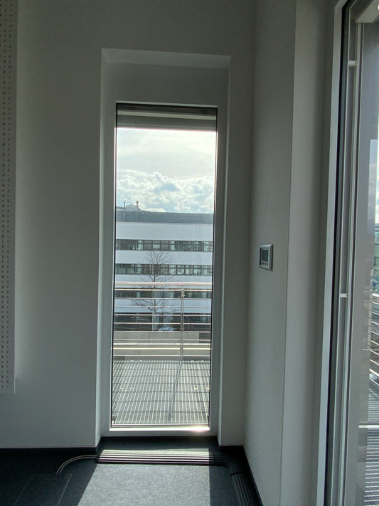 Bodentiefes Fenster, außen Schüco International KG 970x2850x80