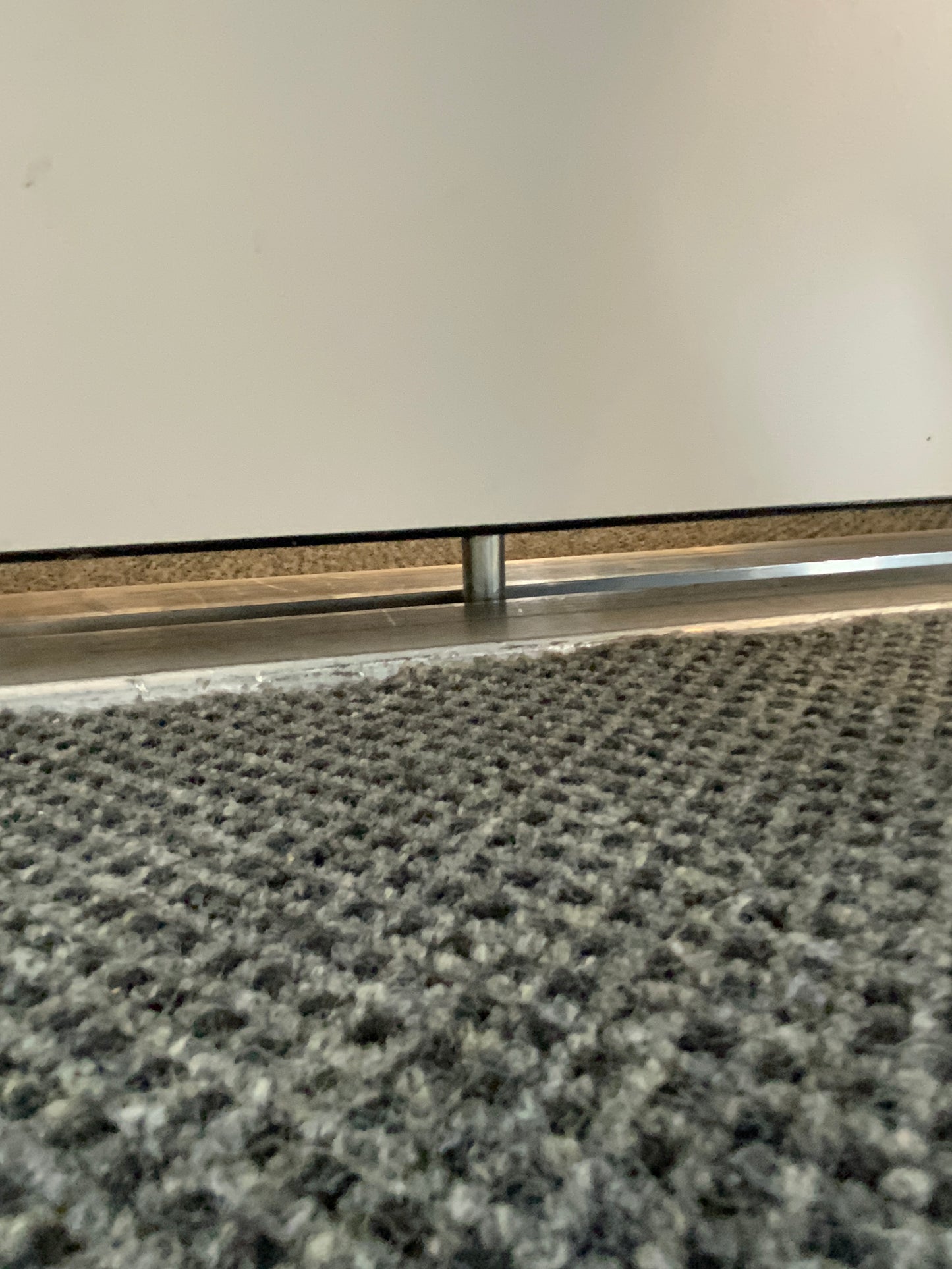 Trennwandsystem DORMA Hüppe Variflex Solid 12040x3800x100