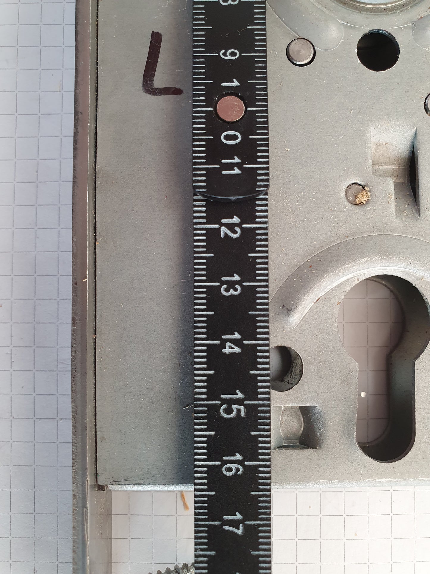 Türschloss / -beschlag, innen 20 x 235 mm, DIN Links
