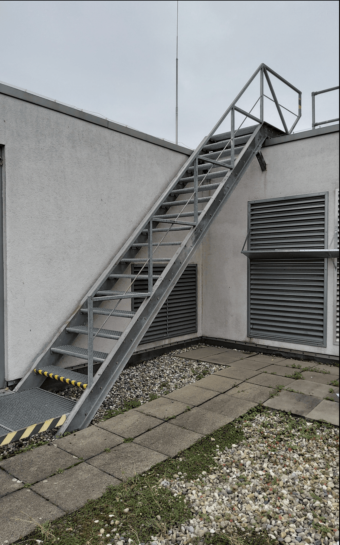 Gitterrosttreppe - Stahl 1160x3655x4750 - Edelstahl