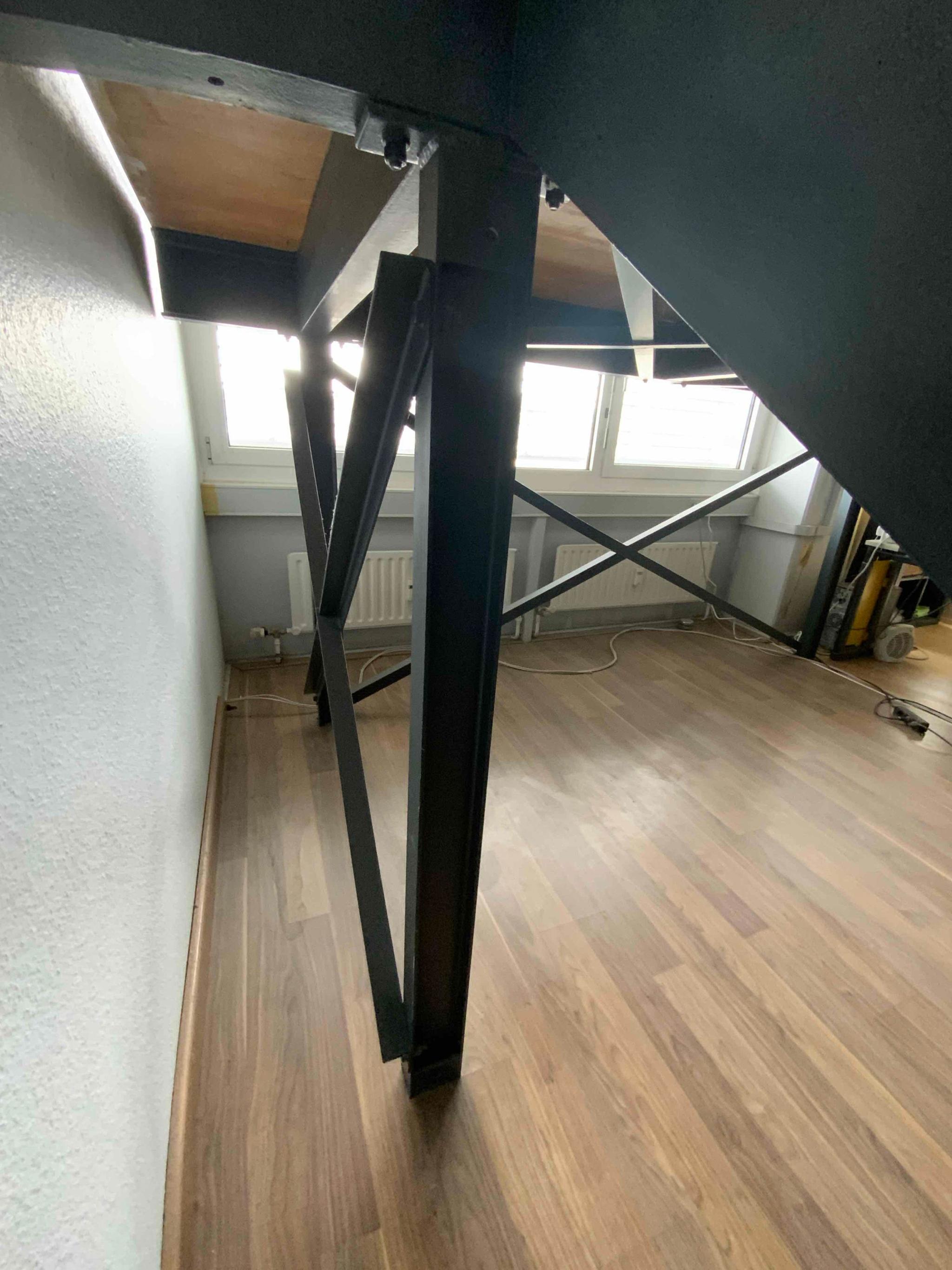 Zweiläufige Treppe mit Zwischenpodest 266x342x388 - Stahl - Vorschaubild 7