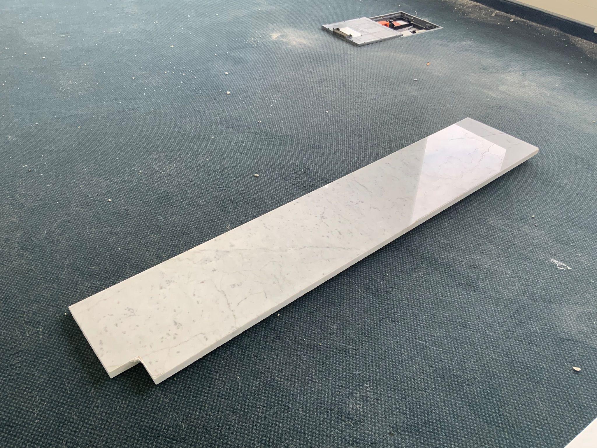 Fensterbänke – Marmor Bianco Carrara – 138 × 27 cm – mit angeschnittener Ecke - Bild 1