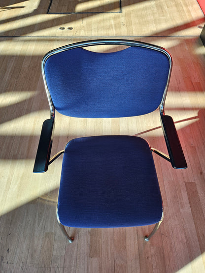 Konferenzstuhl Brunner blau gold