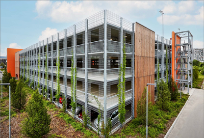 Fassade Parkhaus (Stahlgittermatten, Gitterrost, Fassadenbleche, Lamellen, Wellblech)