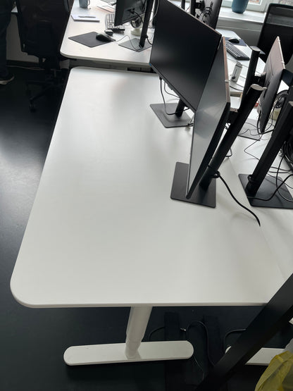Schreibtisch komplett, Sitz- Stehtisch - Tischplatte & Gestell Modell Bekant 160 x 80 cm
