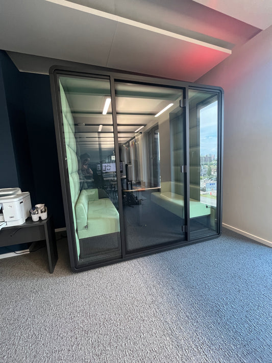 Besprechungskabine Think Tank von Haworth Hush Free M, Akkustikkabine
