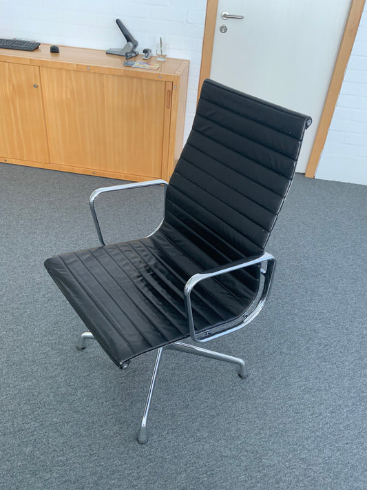 Vitra Aluminium Chair AE 119 - Aluminium/Leder