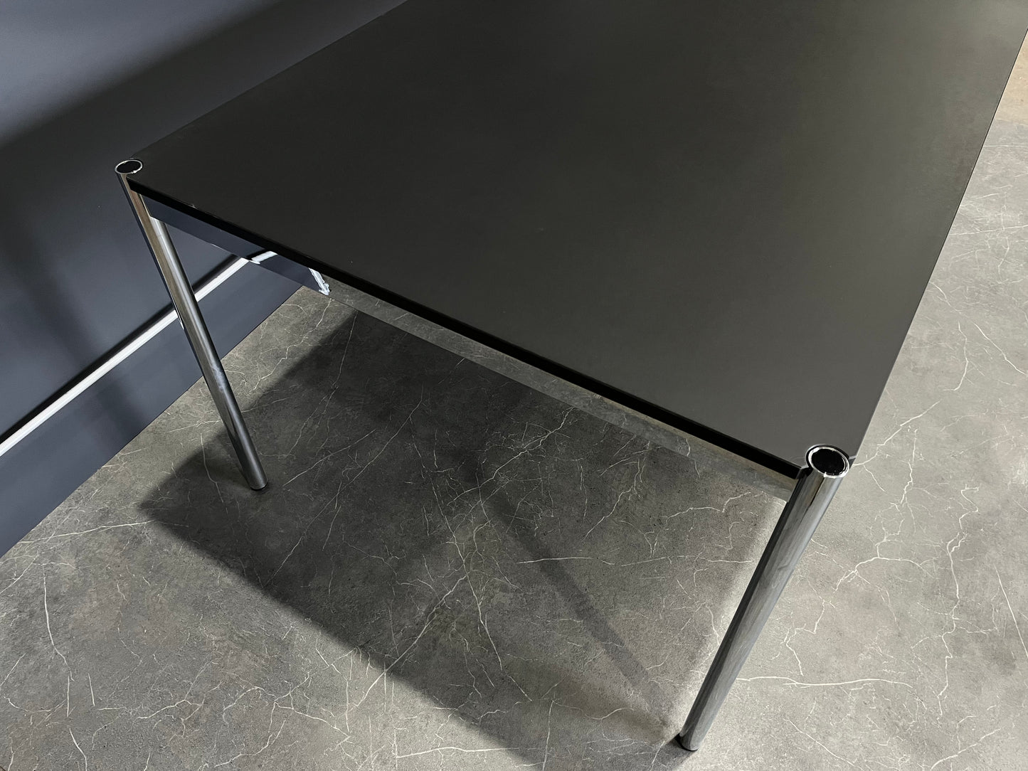 USM Haller Tisch, Linoleum, schwarz, 2000 x 1000 x 740