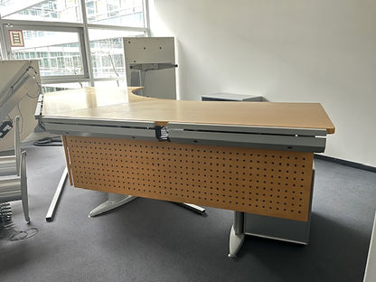 Direktoren-Schreibtisch_links/rechts