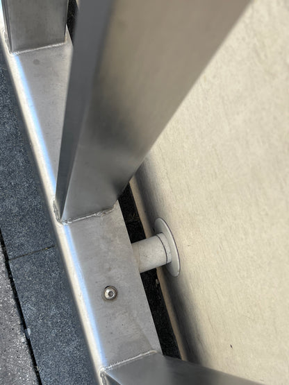 Edelstahl-Fassadenpaneele, verschiedene Formate, Stärke 50 mm