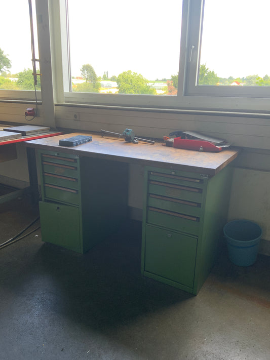 Werkbank mit Schubkästen - Metall/Holzauflage 1490x850x750mm