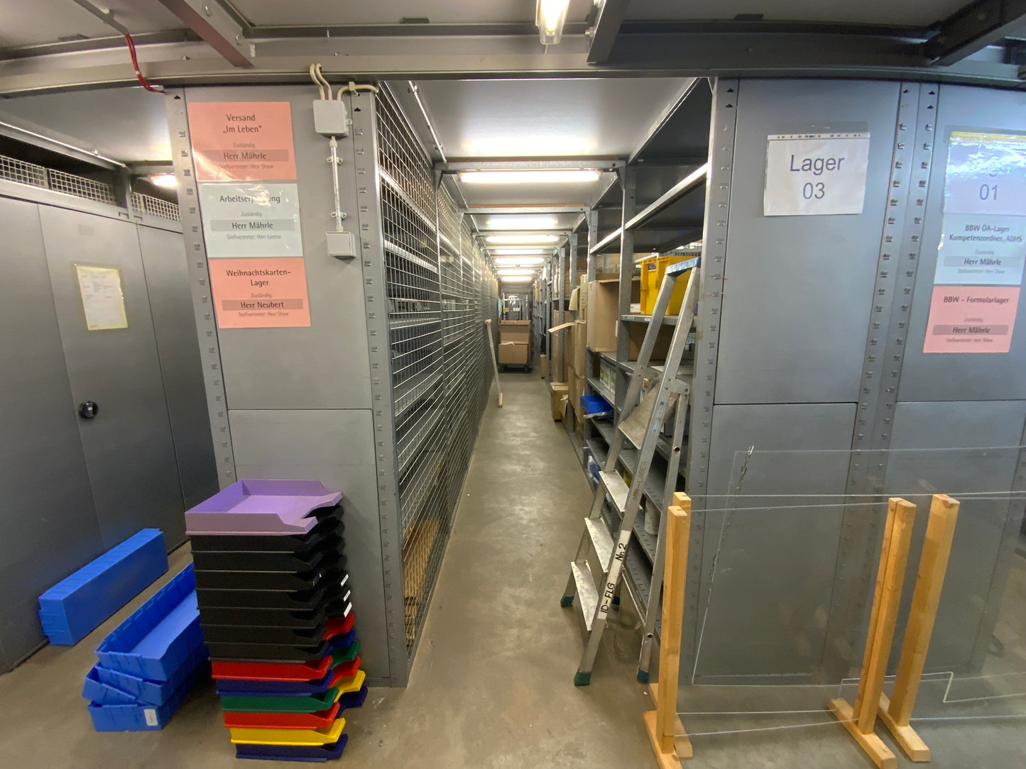 SSI SCHÄFER R4000 - mehrgeschossige Regaleinrichtung - Metall 25.5x2.17x8m