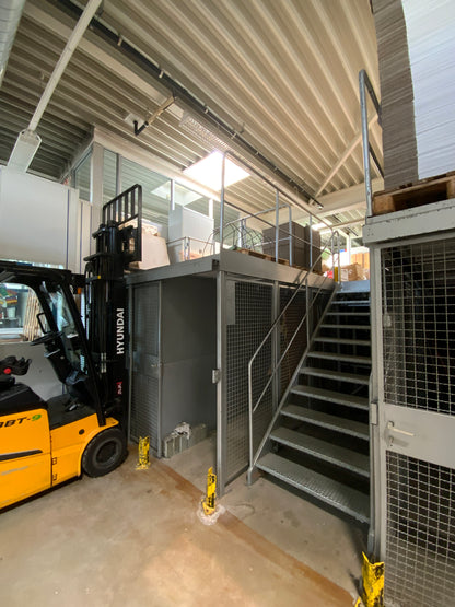 SSI SCHÄFER R4000 - mehrgeschossige Regaleinrichtung - Metall 25.5x2.17x8m
