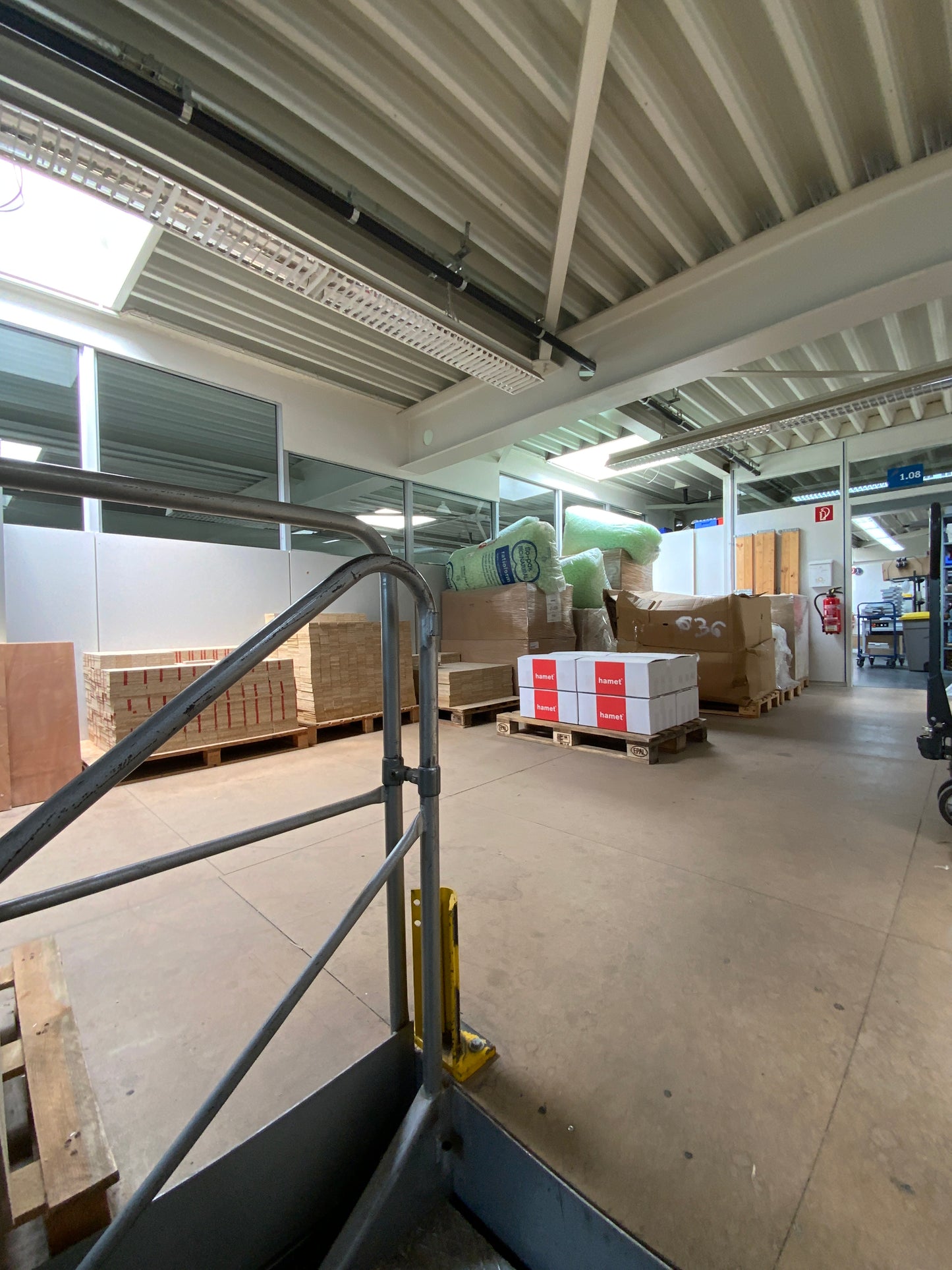 SSI SCHÄFER R4000 - mehrgeschossige Regaleinrichtung - Metall 25.5x2.17x8m