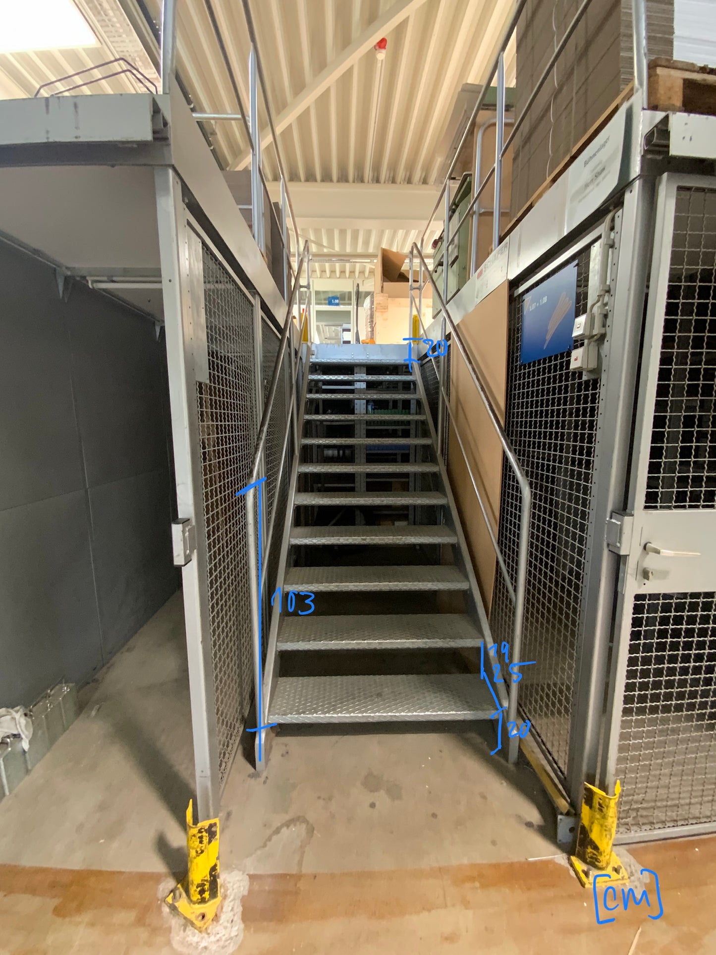 SSI SCHÄFER R4000 - mehrgeschossige Regaleinrichtung - Metall 25.5x2.17x8m